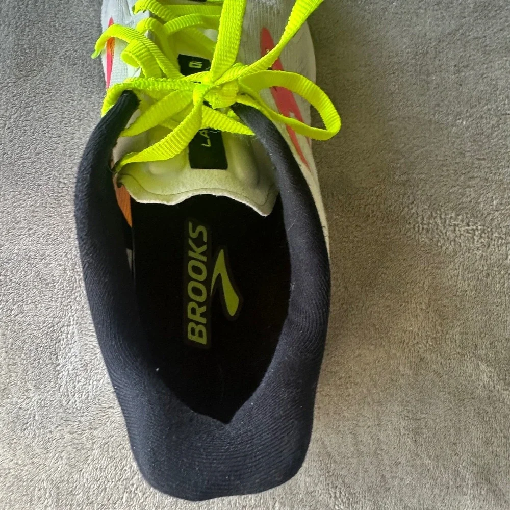 Brooks launch running